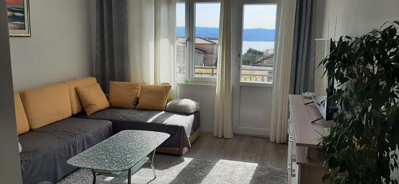 Apartment Biskupovic Dugi Rat Buitenkant foto